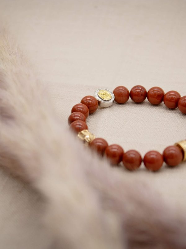 Gesca_Armband_Jaspis_Rot_Inszenierung